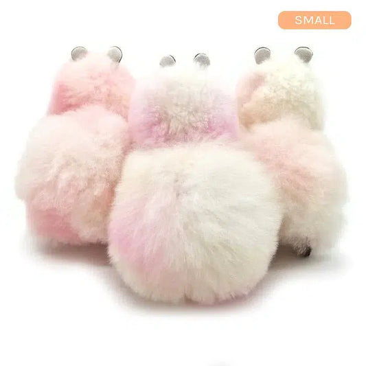 Cotton Candy Cloud INKARI Rajoitettu erä — pieni 23 cm alpakanpehmolelu, pehmeä ja pörröinen alpakanvilla