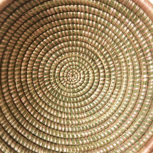 Pieni sisali- ja tuoksuruohokulho | Kigoma-Amsha-RAUHA Crafts