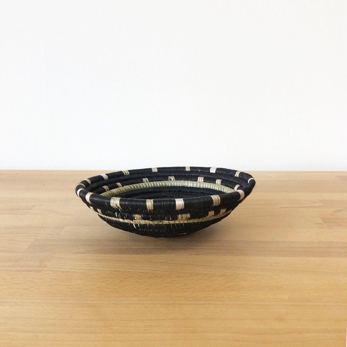 Pieni sisal- ja makeanheinäkulho | Kigufi-Amsha-RAUHA Crafts