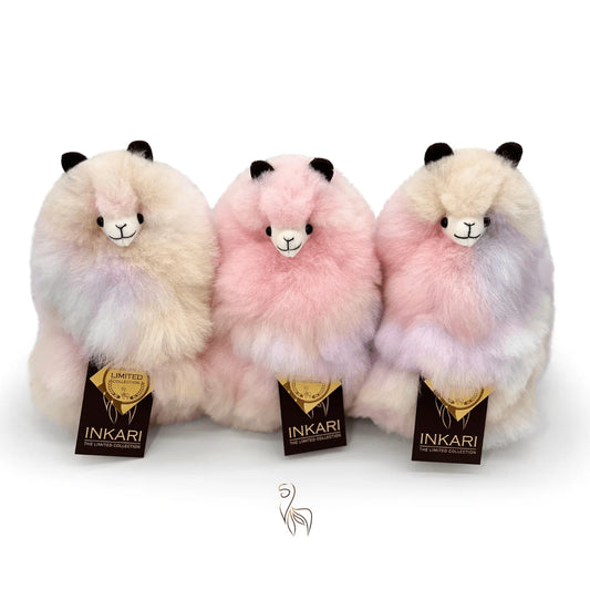Pastel Party INKARI Limited Edition - alpakka-pehmolelu — käsintehty Perusta tuodusta alpakanvillasta, hypoallergeeninen ja eläinystävällinen