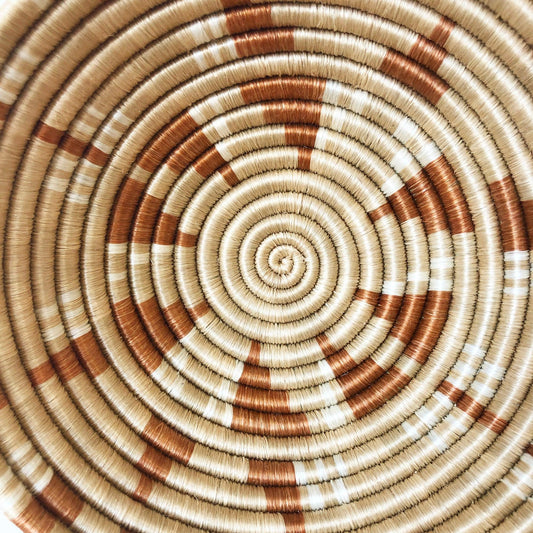 Pieni sisali- ja tuoksuruohokulho | Kamembe-Amsha-RAUHA Crafts