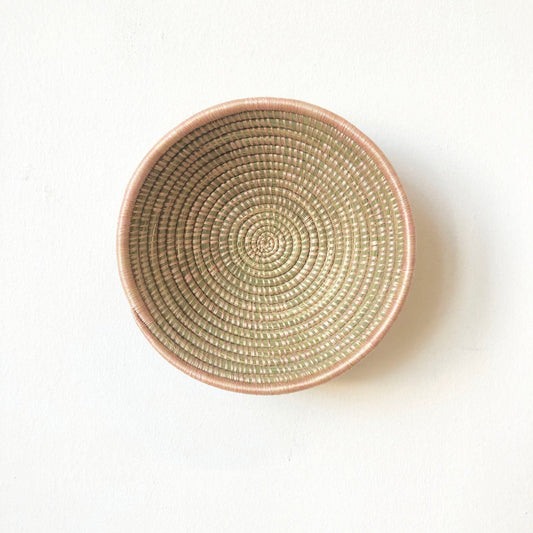 Pieni sisali- ja tuoksuruohokulho | Kigoma-Amsha-RAUHA Crafts