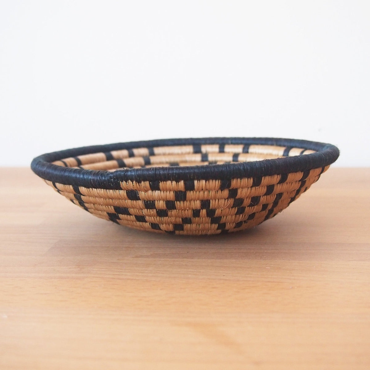 Pieni sisal & sweetgrass-kulho | Kitale-Amsha-RAUHA Crafts