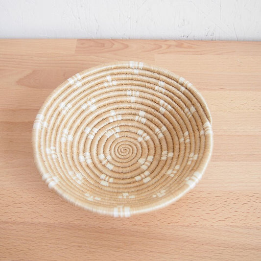 Pieni sisal- ja sweetgrass-kulho | Ntamba-Amsha-RAUHA Crafts