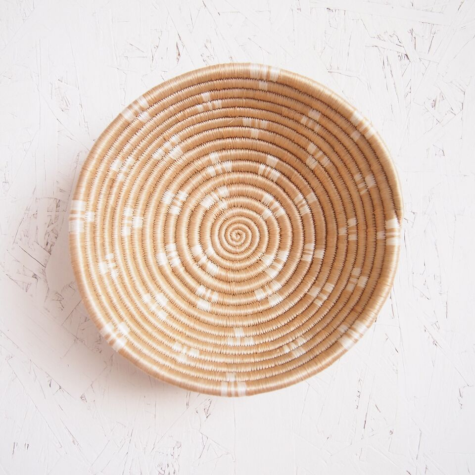 Liten skål i sisal & sweetgrass | Ntamba-Amsha-RAUHA Crafts