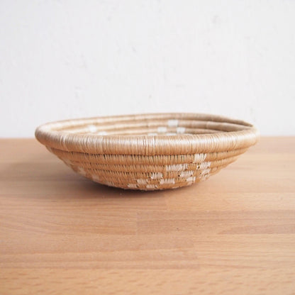 Pieni sisal- ja tuoksuheinäkulho | Tabora-Amsha-RAUHA Crafts