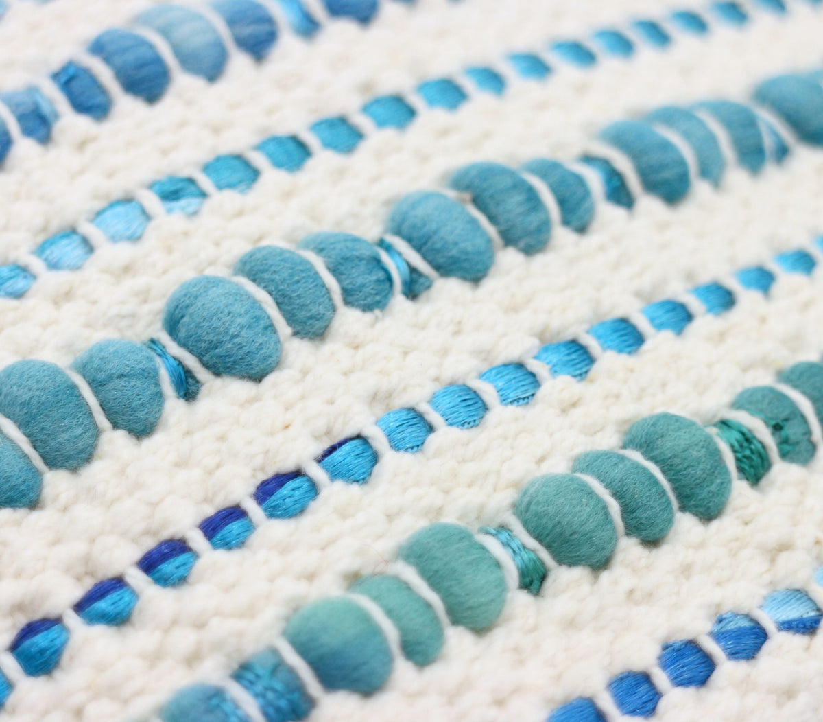 Raidallinen, teksturoitu suorakaiteenmuotoinen tyynynpäällinen - sininen-RAUHA Crafts-RAUHA Crafts