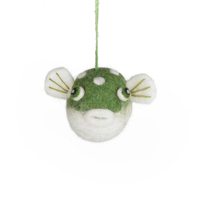 Huovutettu pallokala – merellinen ripustuskoriste | Felt So Good